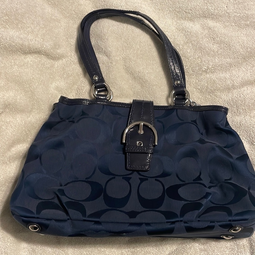Coach Bag. Navy blue.